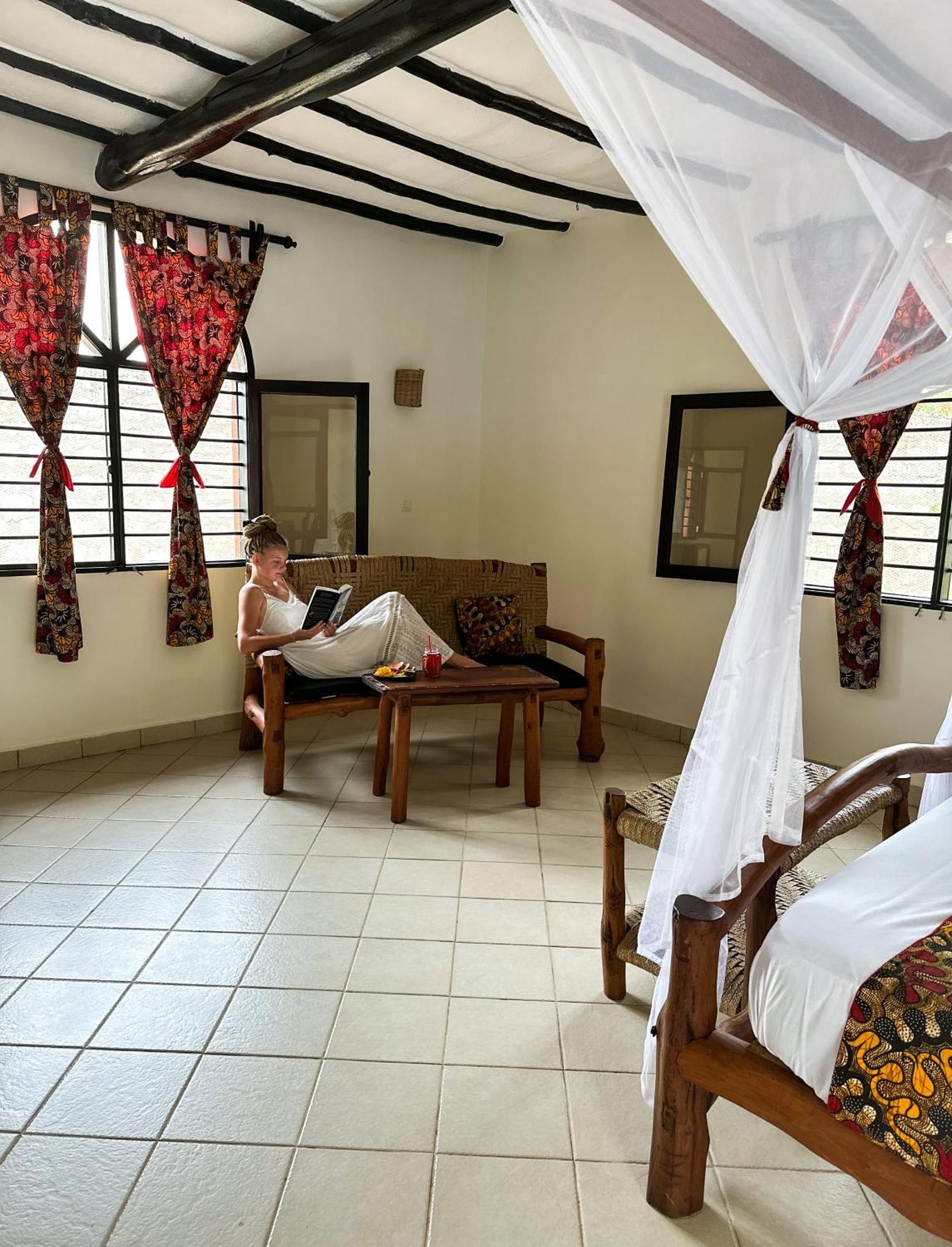 Zarafa House Bed & Breakfast Diani Beach Exterior foto